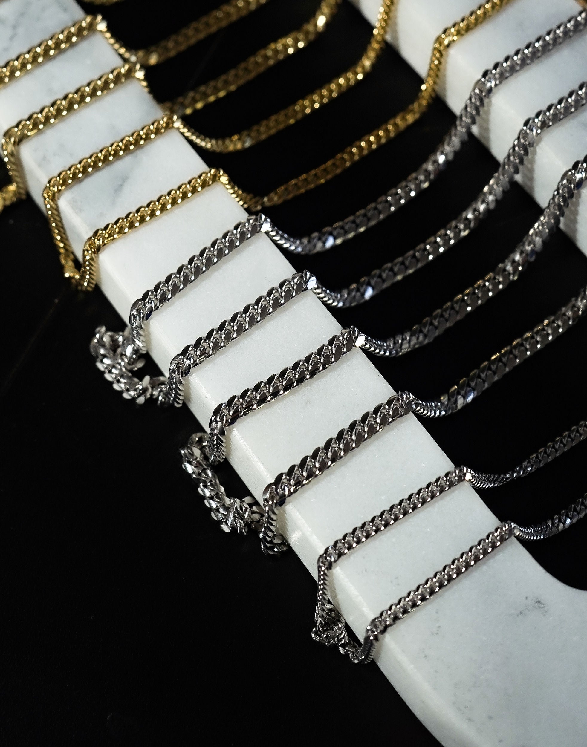Difference Between 18k and 22k Gold: Which One is Right for You?