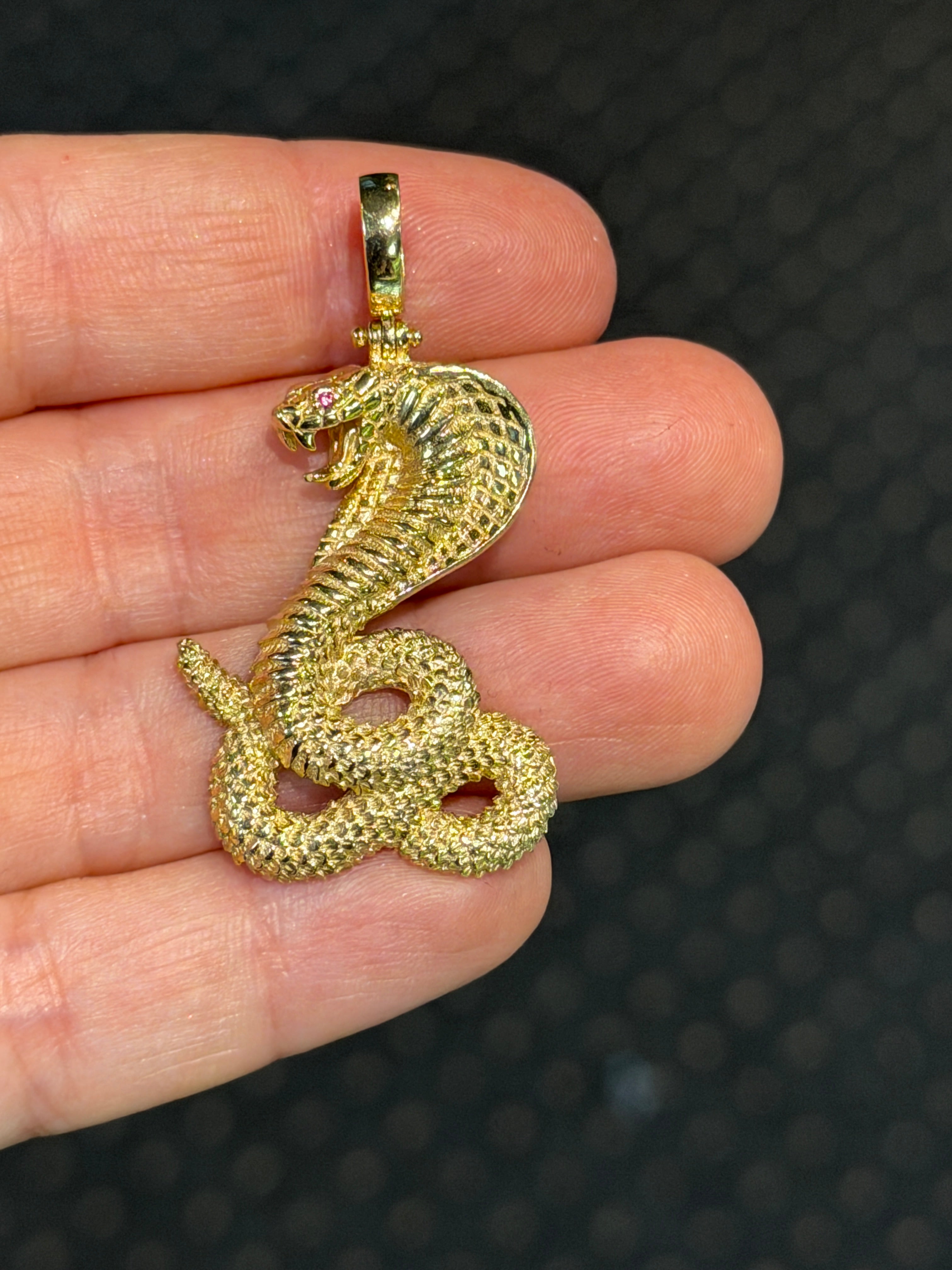 Wise Cobra Pendant Solid 14K Gold