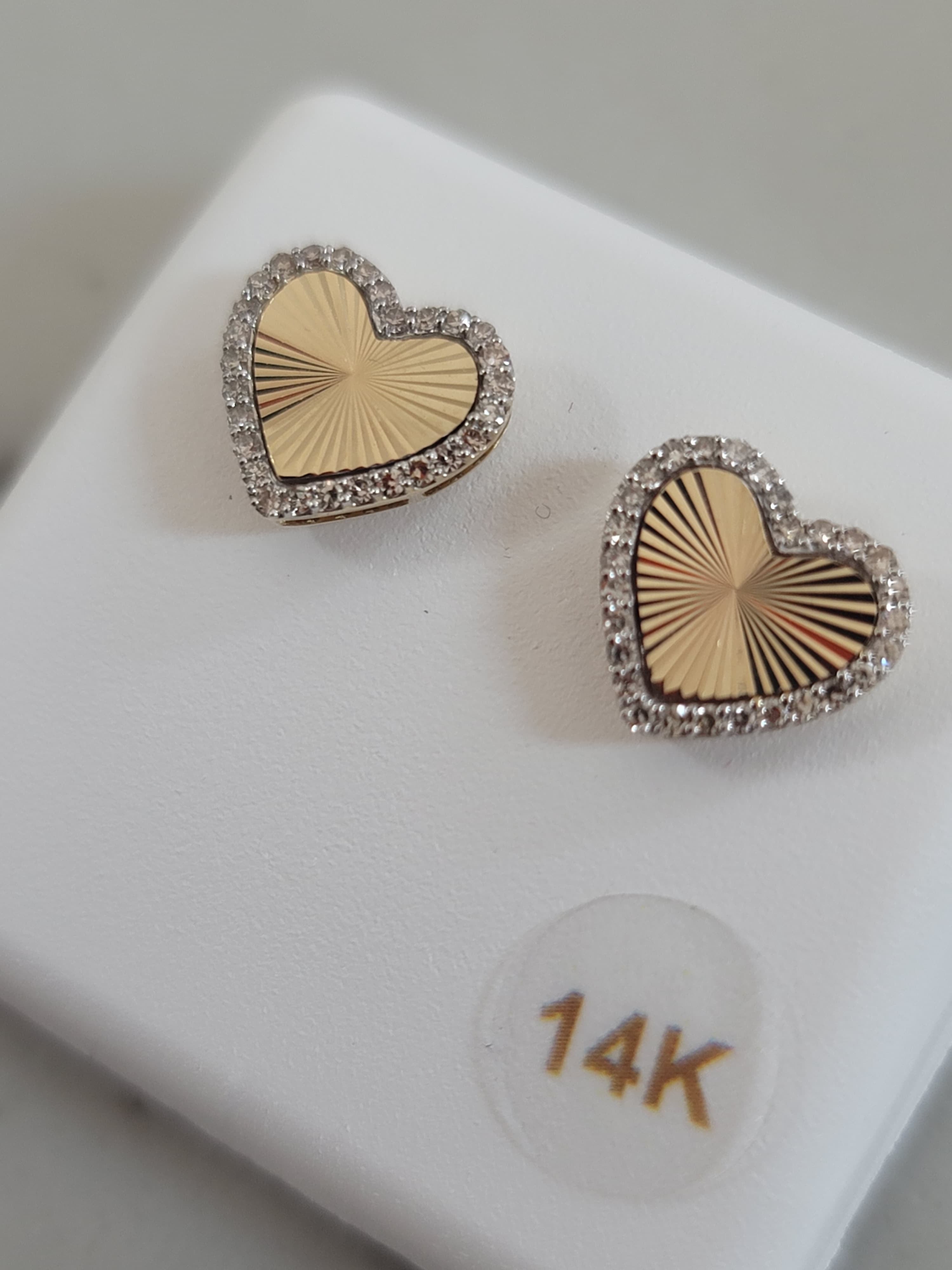 Disc Heart Natural Diamond Studs
