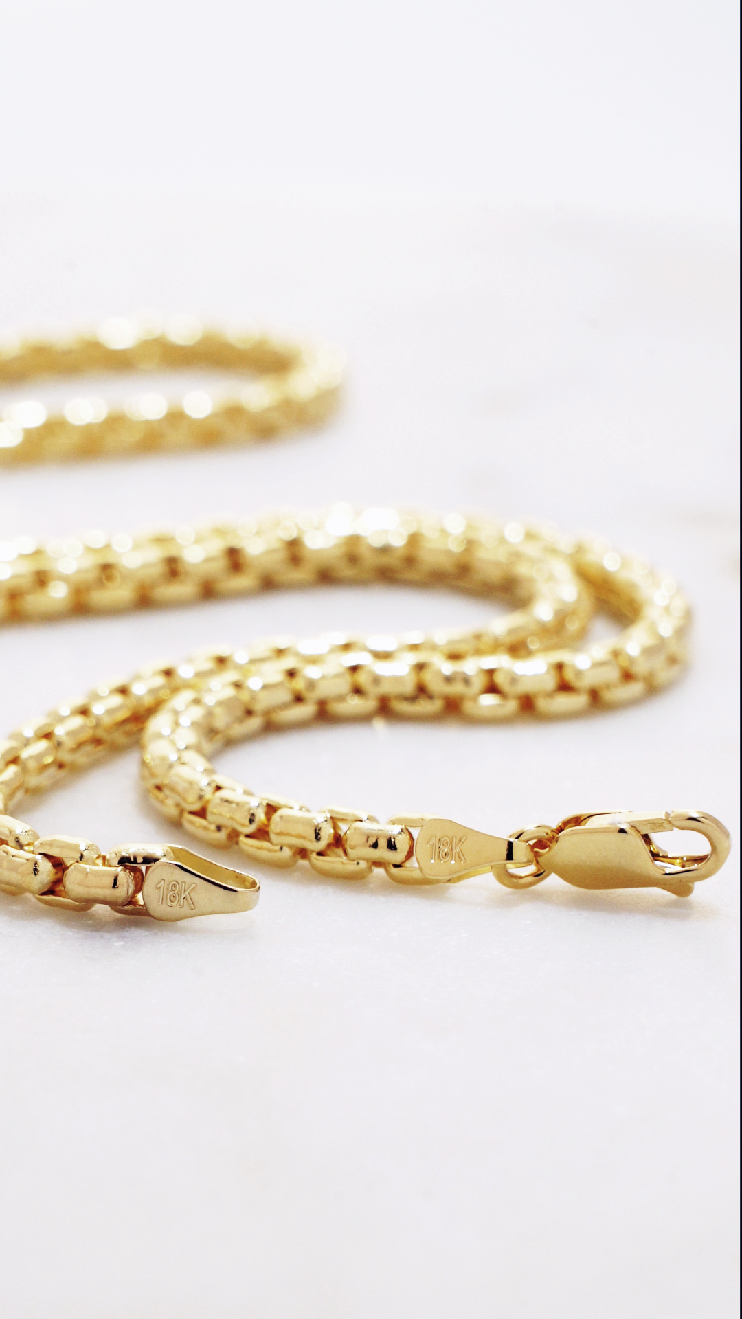 18K Rounded Box Bracelet (Solid Gold) - Saints Gold Co.