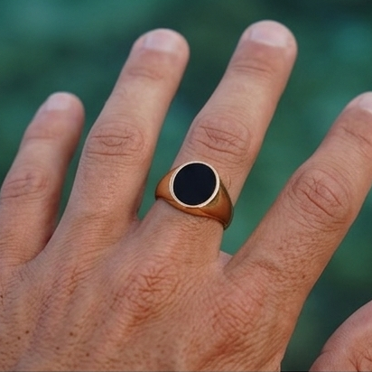 Round Signet Ring with Black Onyx - Saints Gold Co.