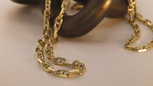 Trend Report: Solid Gold Anchor Link Chains are Back!