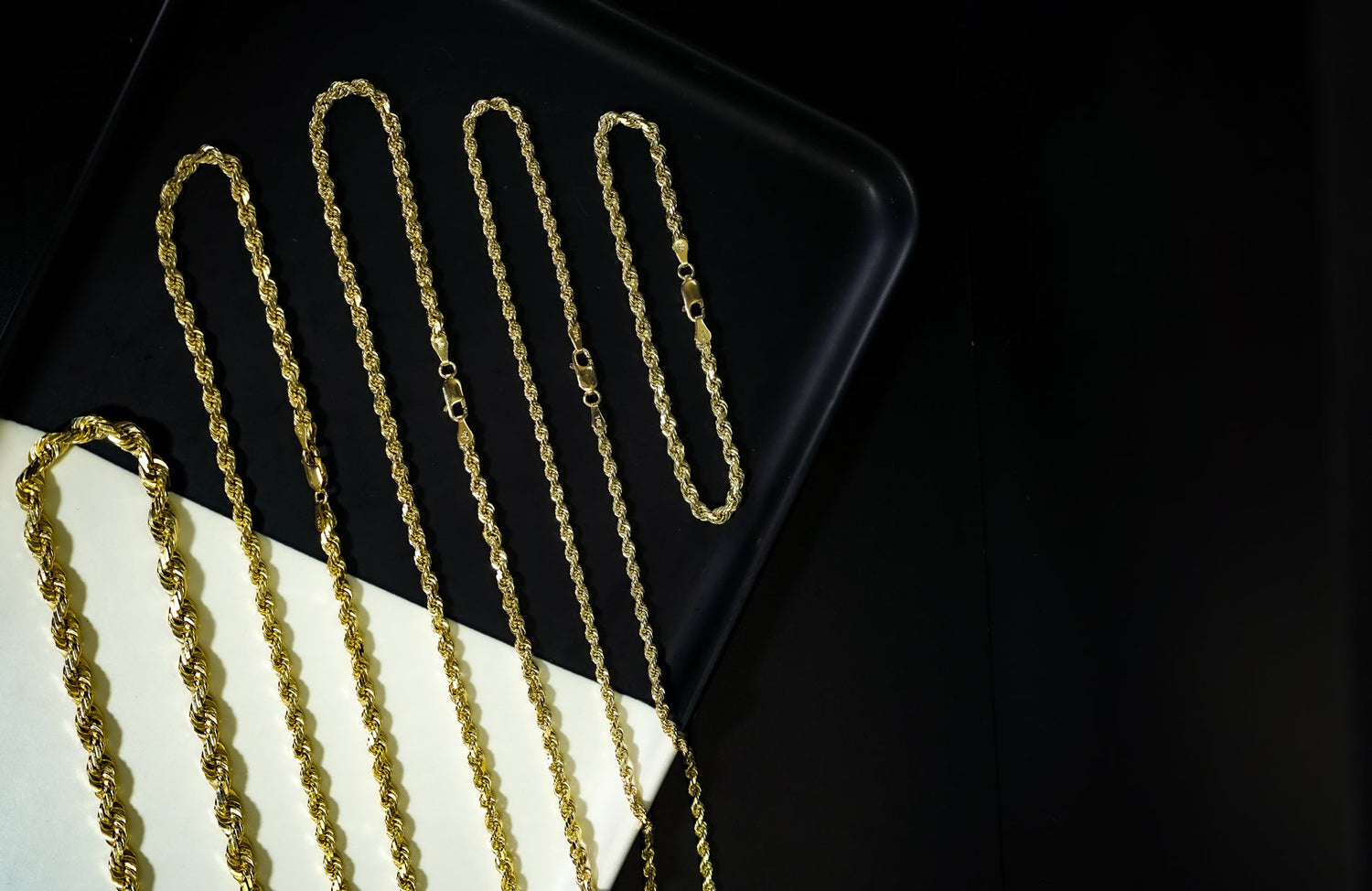 Is Gold Hypoallergenic? The Best Jewelry for Sensitive Skin