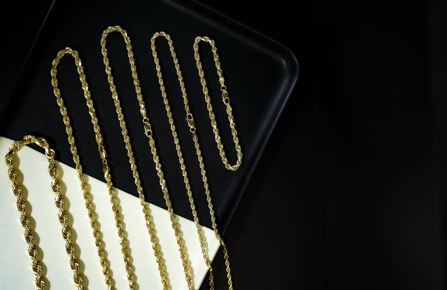 Is Gold Hypoallergenic? The Best Jewelry for Sensitive Skin