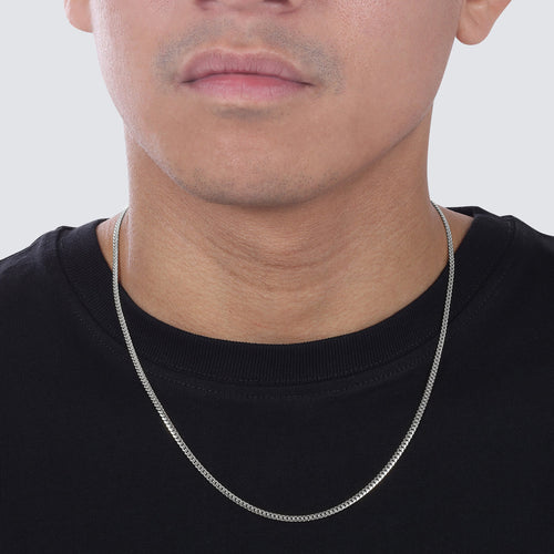 Saints Gold Model wearing 2.7mm Miami Cuban Chain in Platinum 950 18 inch with detailed product shot