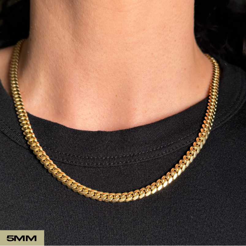 female woman wearing a 5mm miami cuban chain 16 inch on neck