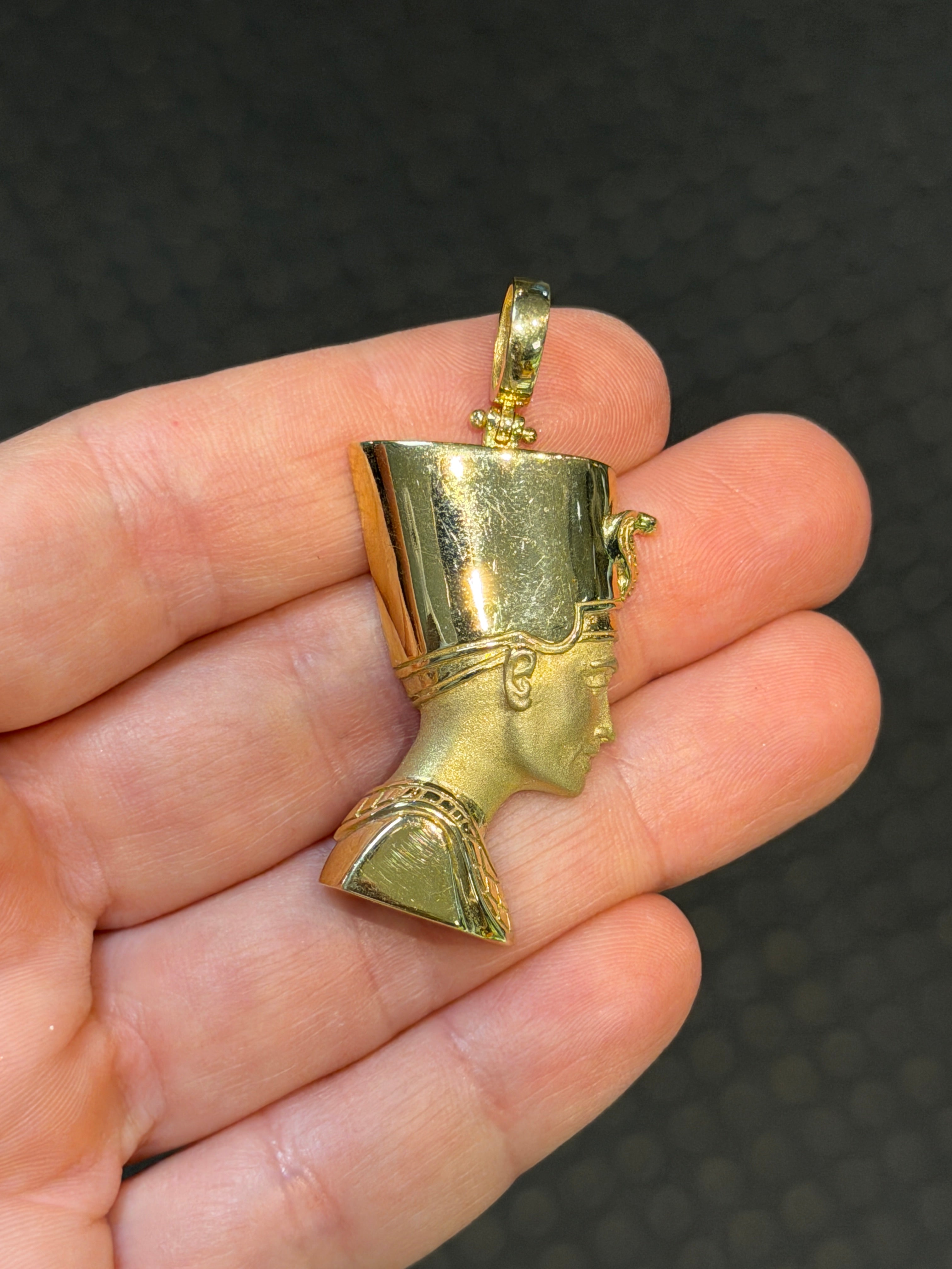 Nefertiti Pendant 14K Gold