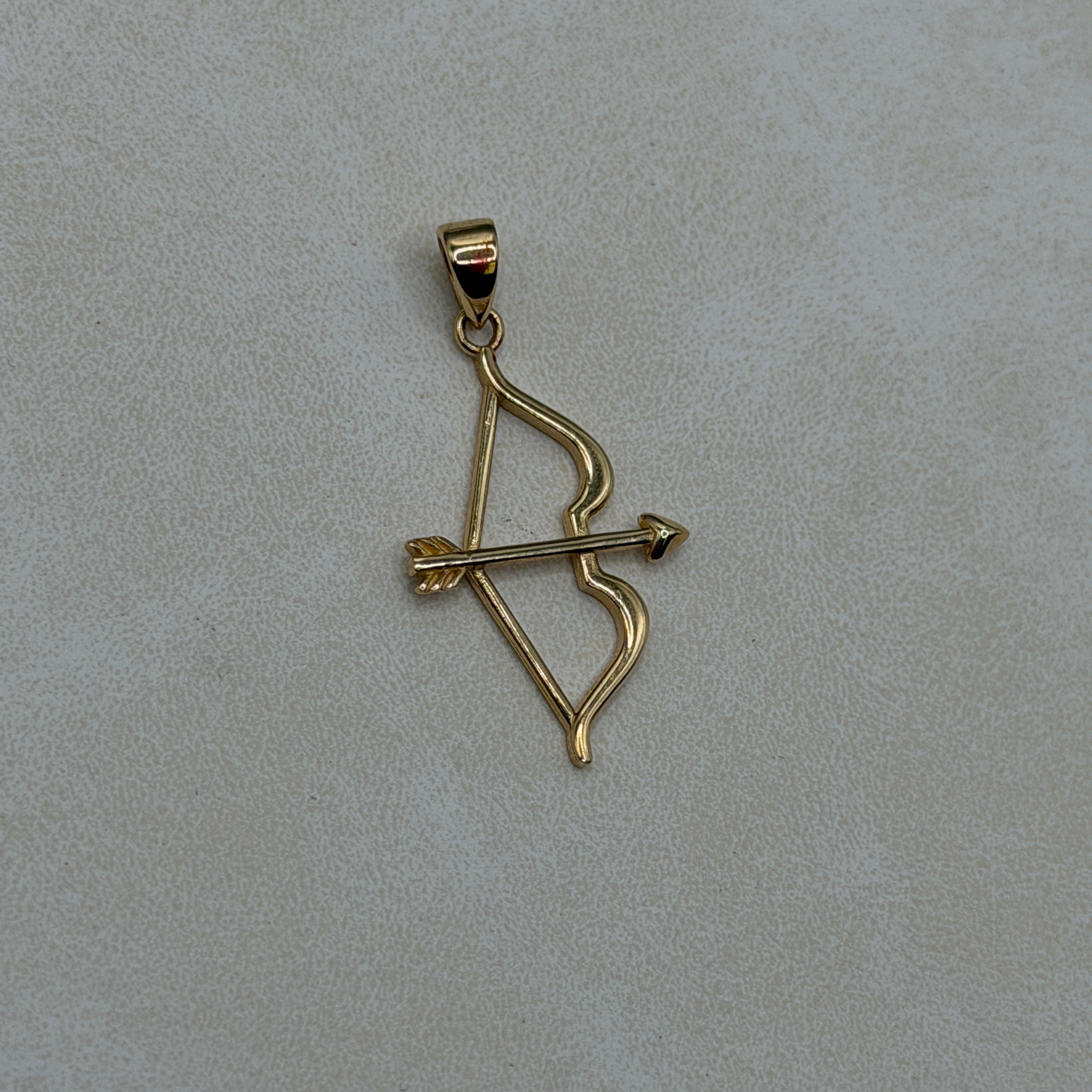 Bow and Arrow 18K