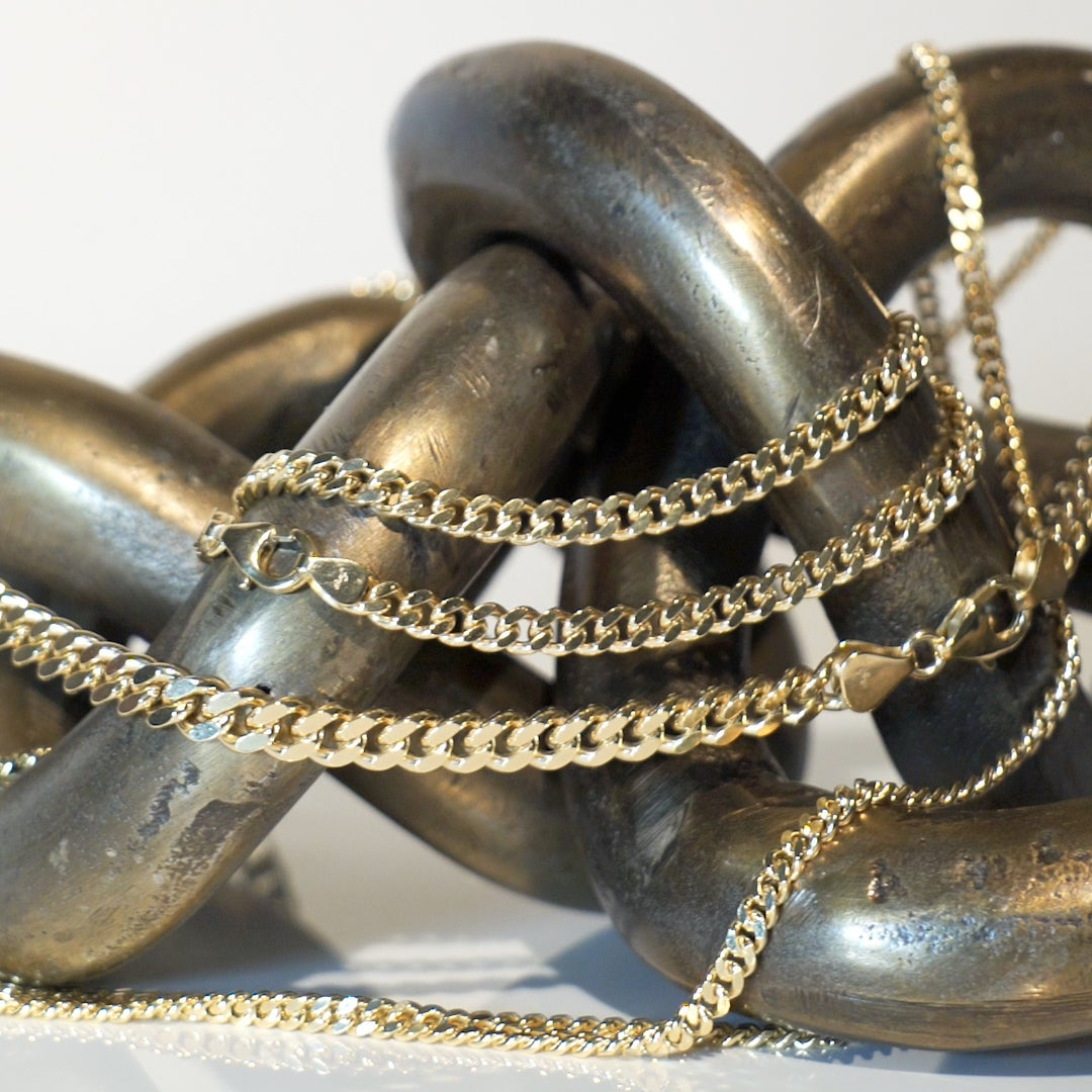 18K Baby Curb Chain (Solid Gold) - Saints Gold Co.