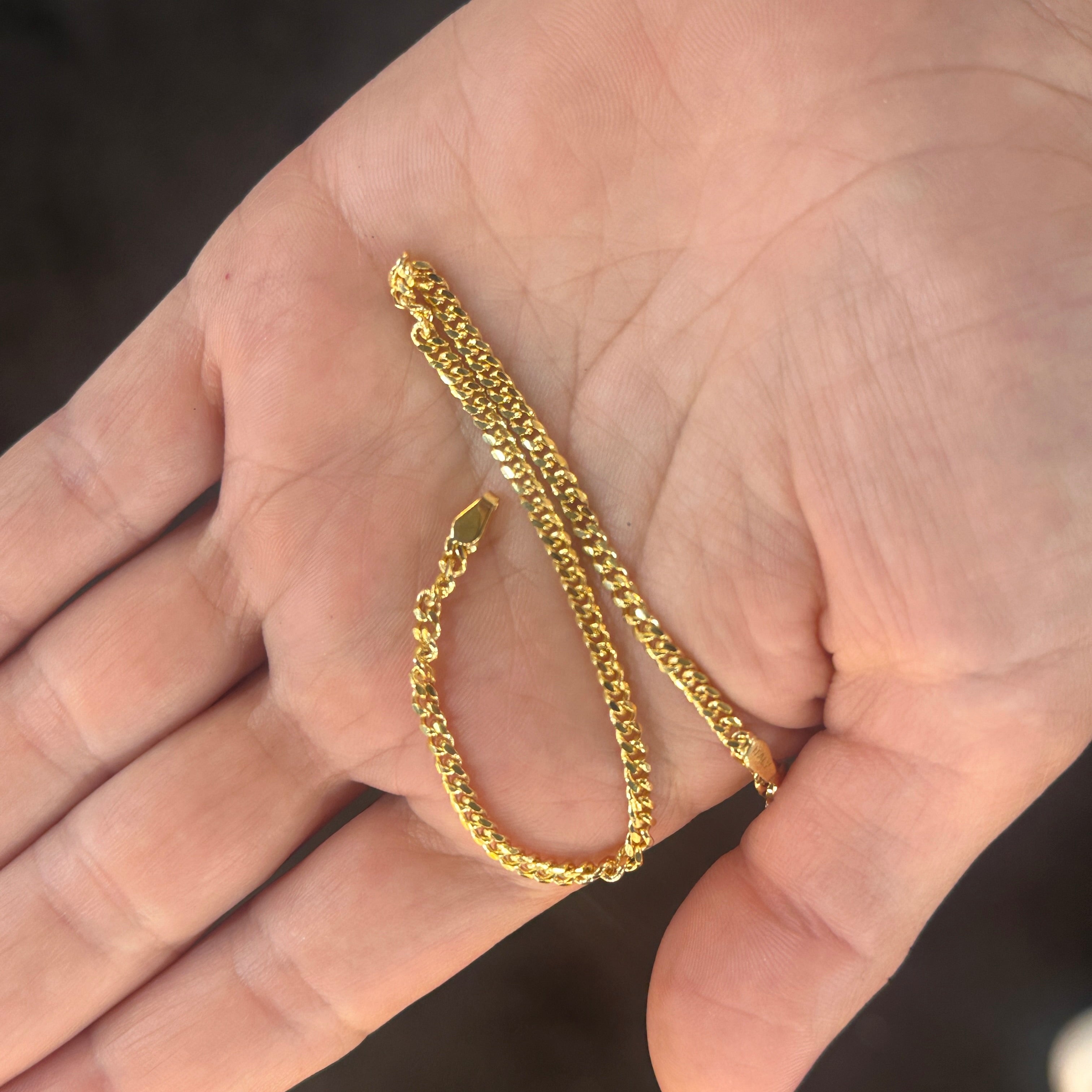 2.7MM Baby Curb Bracelet 22K