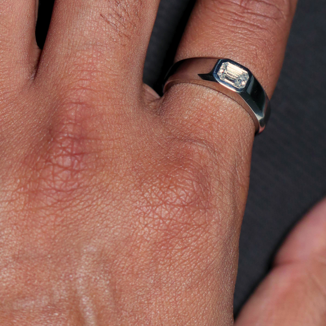 Emerald Cut Diamond Flush-Set Ring (Platinum)