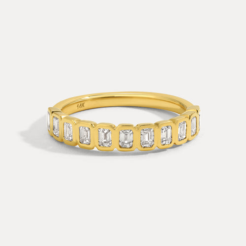 Upright Emerald-Cut Natural Diamond Ring