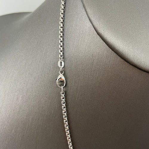 3mm rounded box chain in platinum clasp close up with pt 950 stamp
